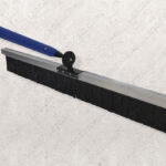Универсальная щетка для браширования ьетона под стандартную или телескопическую ручку L-1200 мм.